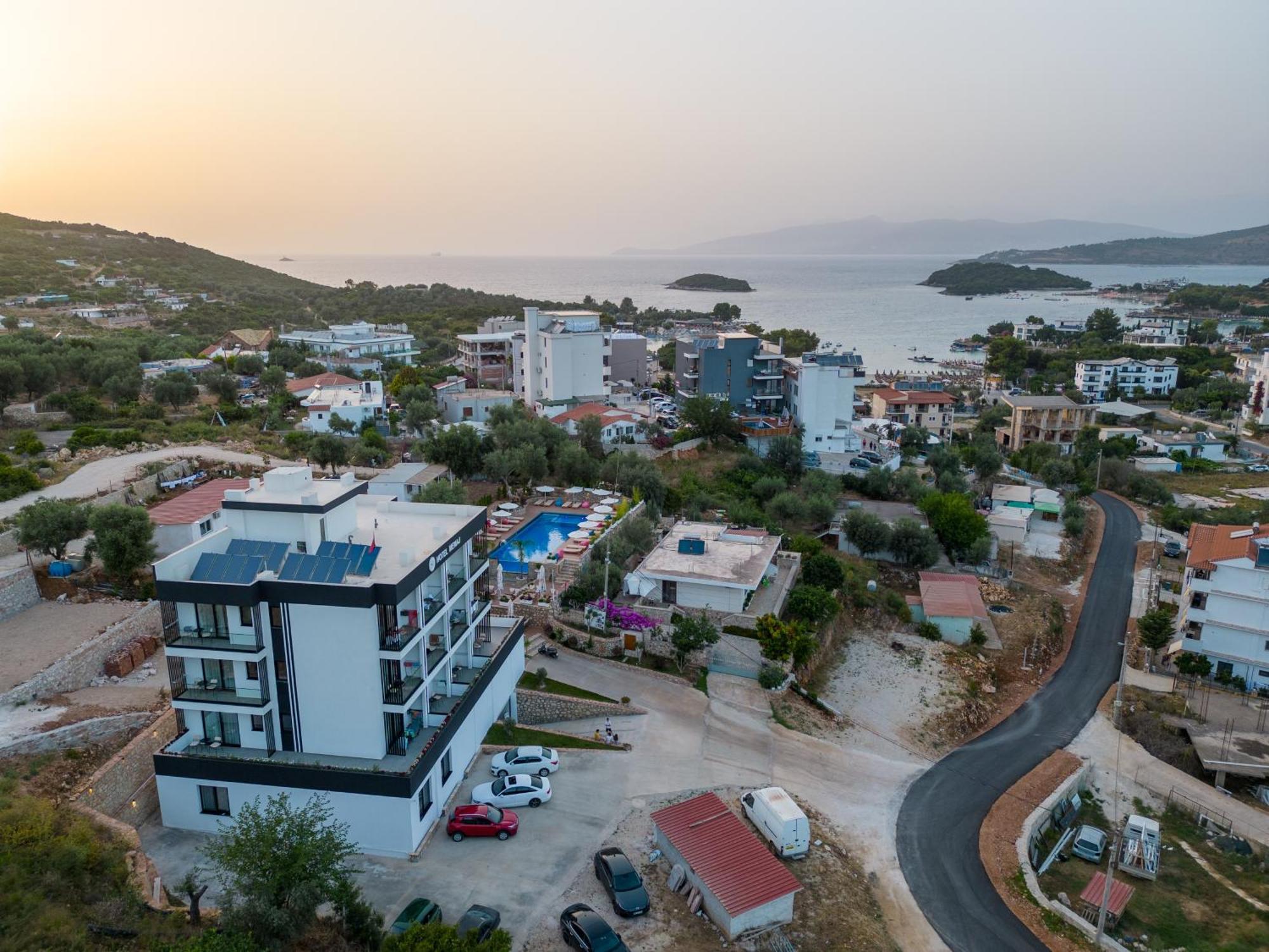 Hotel Memaj Ksamil Exteriör bild